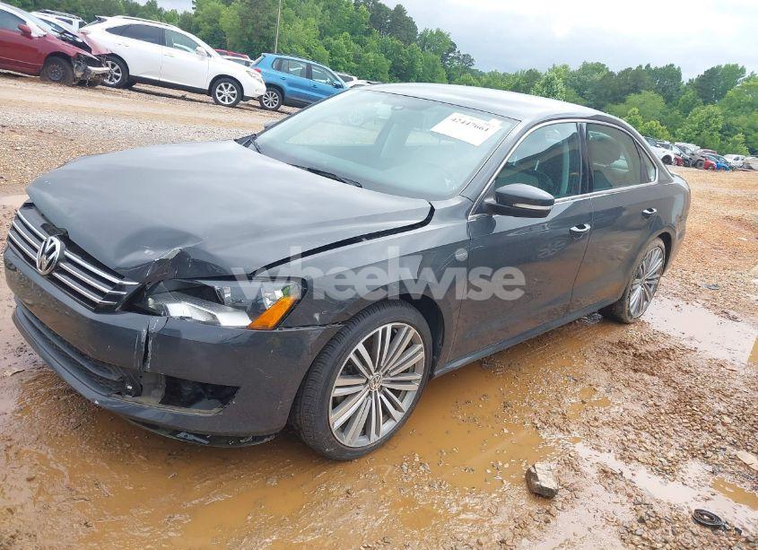Photo 2 of 2014 Volkswagen Passat 1.8T SPORT (VIN 1VWBT7A39EC097705)