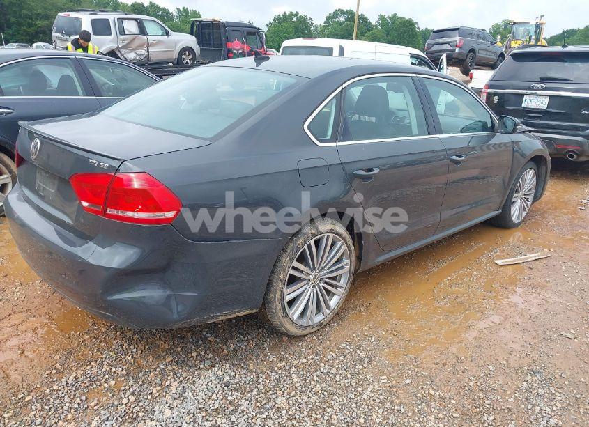 Photo 4 of 2014 Volkswagen Passat 1.8T SPORT (VIN 1VWBT7A39EC097705)