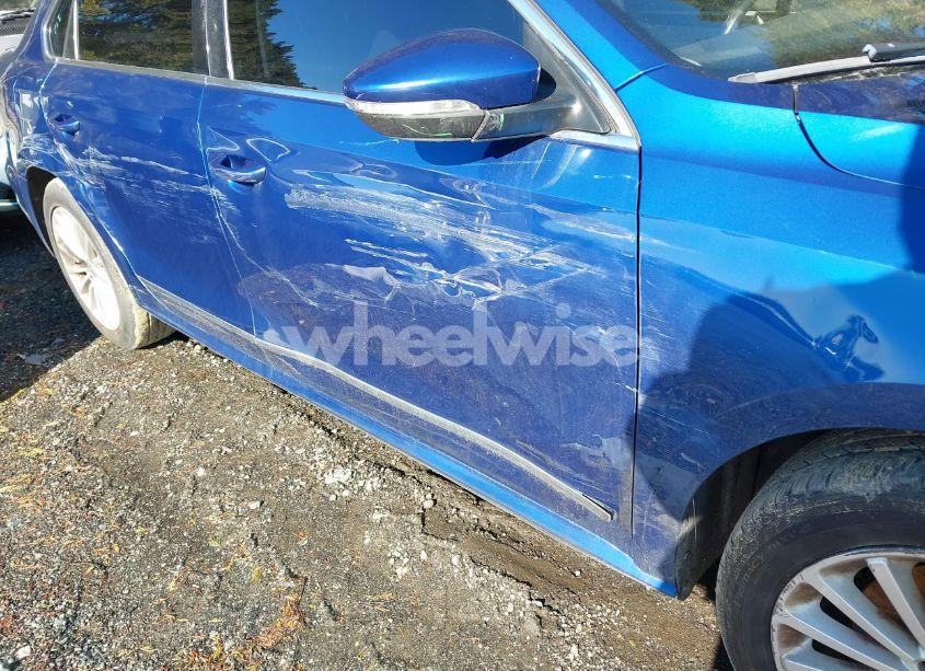 Photo 6 of 2016 Volkswagen Passat 1.8T SE (VIN 1VWBT7A39GC004202)