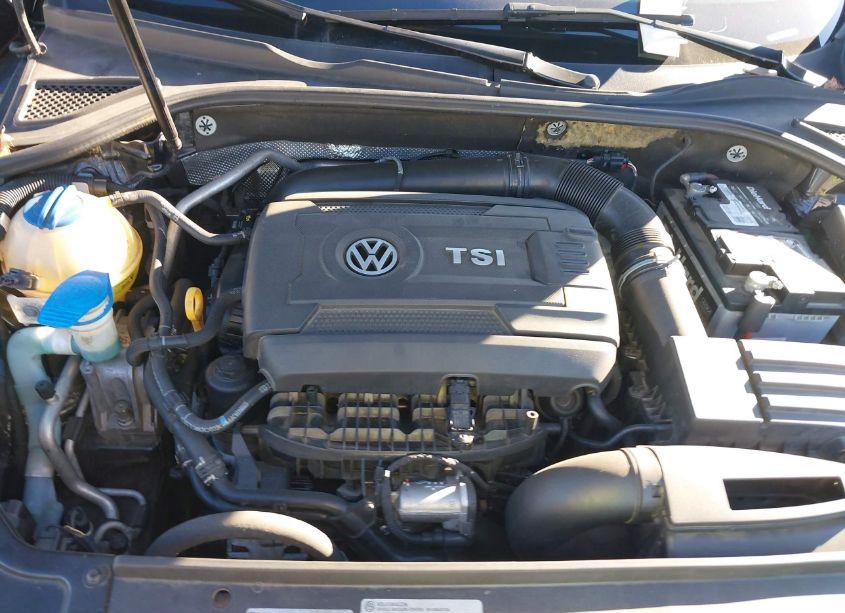 Photo 10 of 2016 Volkswagen Passat 1.8T SE (VIN 1VWBT7A39GC007861)