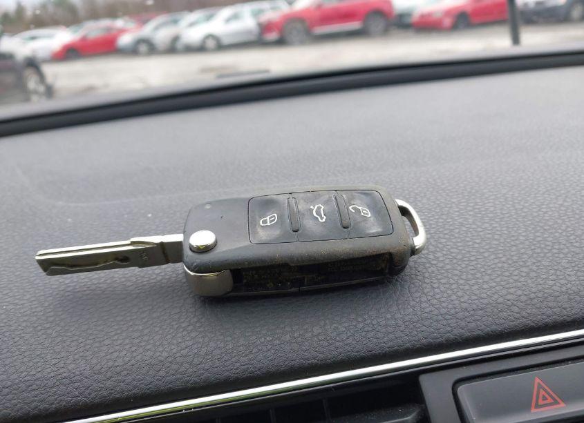 Photo 11 of 2016 Volkswagen Passat 1.8T SE (VIN 1VWBT7A39GC011456)