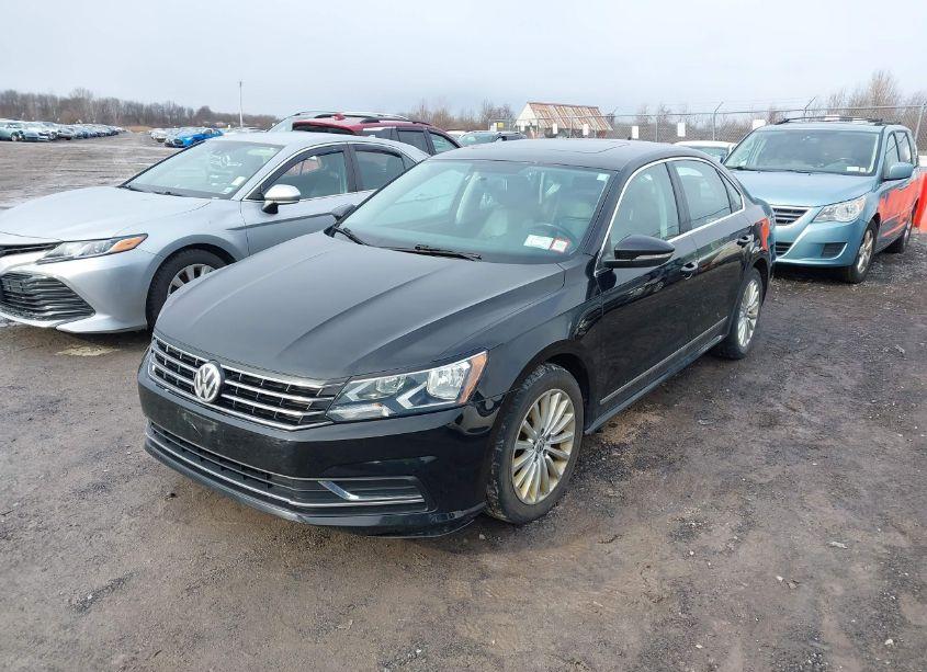 Photo 2 of 2016 Volkswagen Passat 1.8T SE (VIN 1VWBT7A39GC011456)