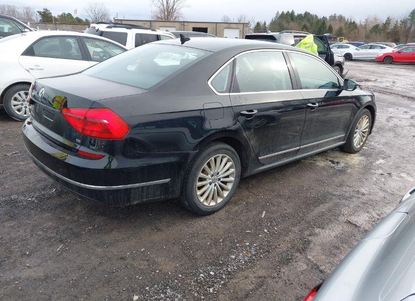 Photo 4 of 2016 Volkswagen Passat 1.8T SE (VIN 1VWBT7A39GC011456)