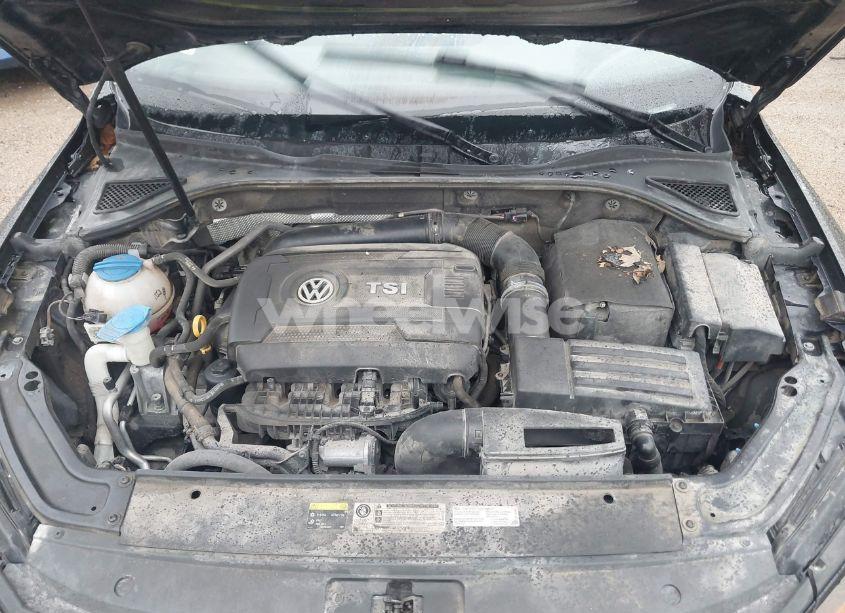 Photo 10 of 2016 Volkswagen Passat 1.8T SE (VIN 1VWBT7A39GC029231)