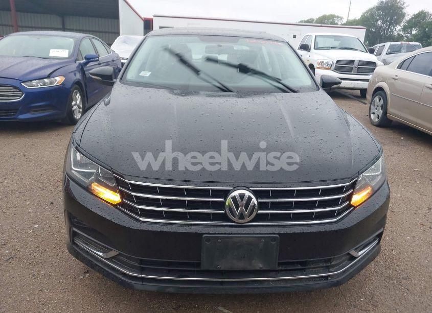 Photo 12 of 2016 Volkswagen Passat 1.8T SE (VIN 1VWBT7A39GC029231)