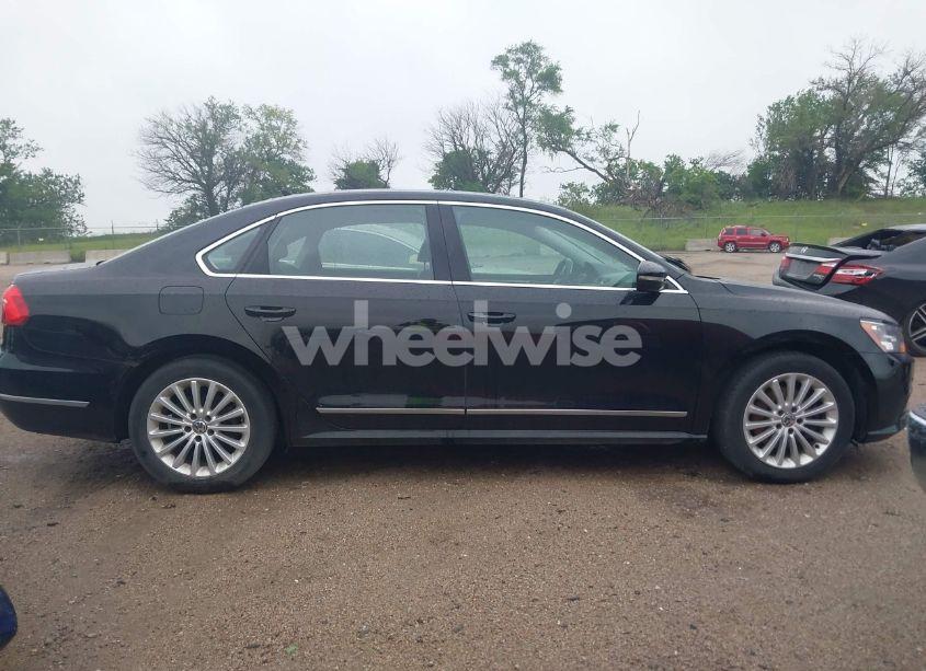 Photo 13 of 2016 Volkswagen Passat 1.8T SE (VIN 1VWBT7A39GC029231)