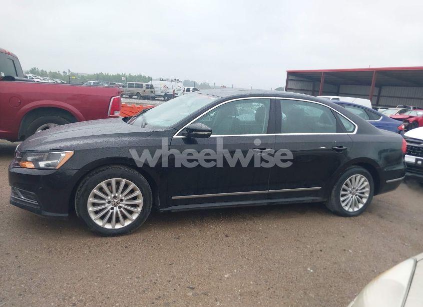 Photo 14 of 2016 Volkswagen Passat 1.8T SE (VIN 1VWBT7A39GC029231)