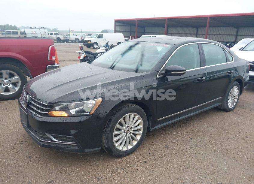 Photo 2 of 2016 Volkswagen Passat 1.8T SE (VIN 1VWBT7A39GC029231)