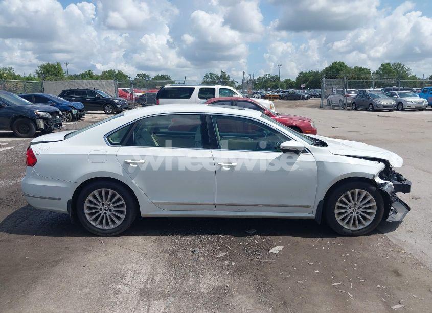 Photo 13 of 2016 Volkswagen Passat 1.8T SE (VIN 1VWBT7A39GC069860)