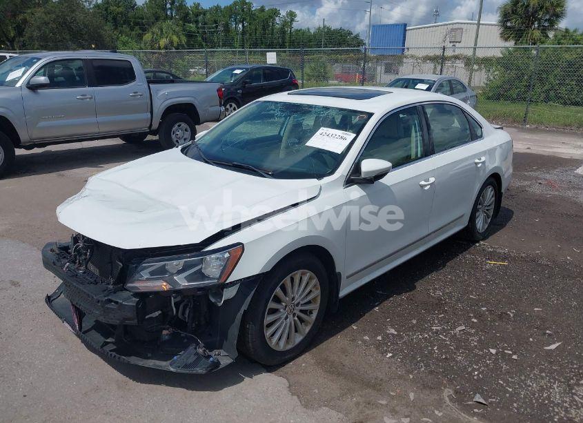 Photo 2 of 2016 Volkswagen Passat 1.8T SE (VIN 1VWBT7A39GC069860)