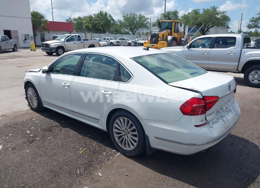 Photo 3 of 2016 Volkswagen Passat 1.8T SE (VIN 1VWBT7A39GC069860)