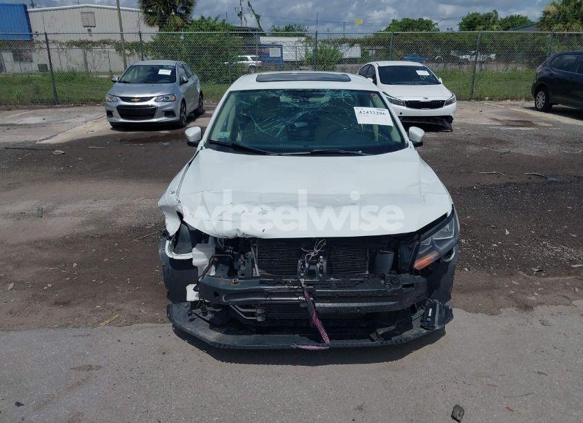 Photo 6 of 2016 Volkswagen Passat 1.8T SE (VIN 1VWBT7A39GC069860)