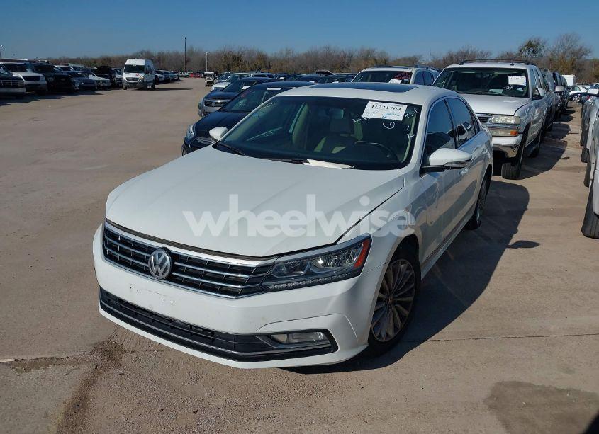 Photo 2 of 2017 Volkswagen Passat 1.8T SE (VIN 1VWBT7A39HC006355)
