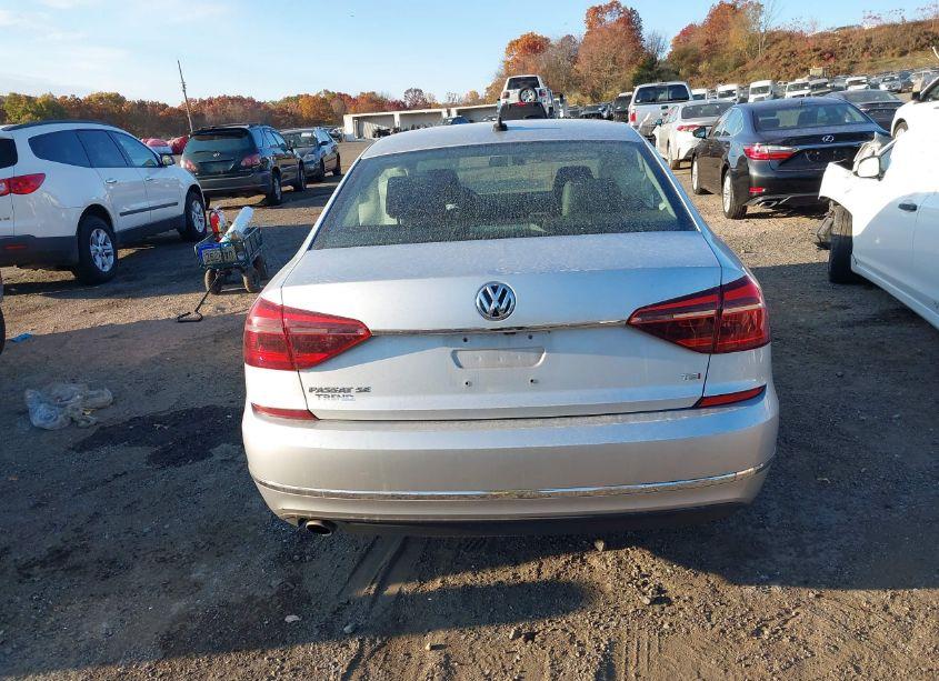 Photo 16 of 2017 Volkswagen Passat 1.8T SE (VIN 1VWBT7A39HC011216)