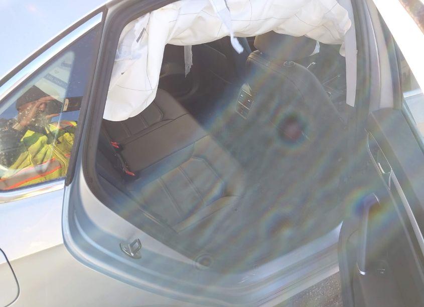 Photo 8 of 2017 Volkswagen Passat 1.8T SE (VIN 1VWBT7A39HC011216)