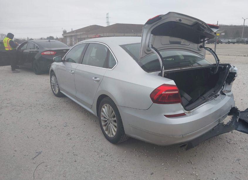 Photo 3 of 2017 Volkswagen Passat 1.8T SE (VIN 1VWBT7A39HC020126)