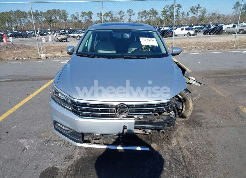 Photo 12 of 2017 Volkswagen Passat 1.8T SE (VIN 1VWBT7A39HC027965)