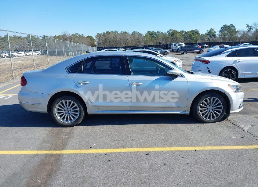 Photo 13 of 2017 Volkswagen Passat 1.8T SE (VIN 1VWBT7A39HC027965)