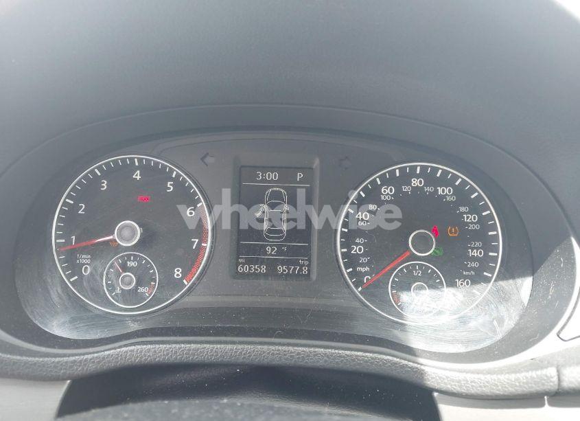 Photo 7 of 2014 Volkswagen Passat 1.8T SE/1.8T SPORT (VIN 1VWBT7A3XEC042650)