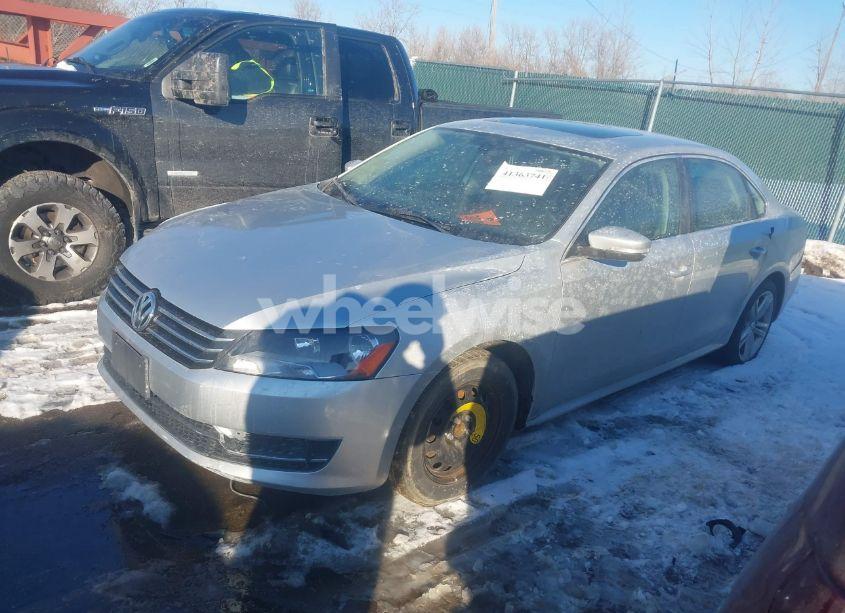 Photo 2 of 2014 Volkswagen Passat 1.8T SE (VIN 1VWBT7A3XEC049338)