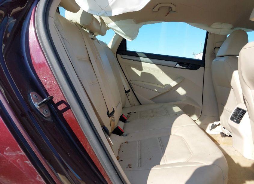 Photo 8 of 2014 Volkswagen Passat 1.8T SE (VIN 1VWBT7A3XEC087278)