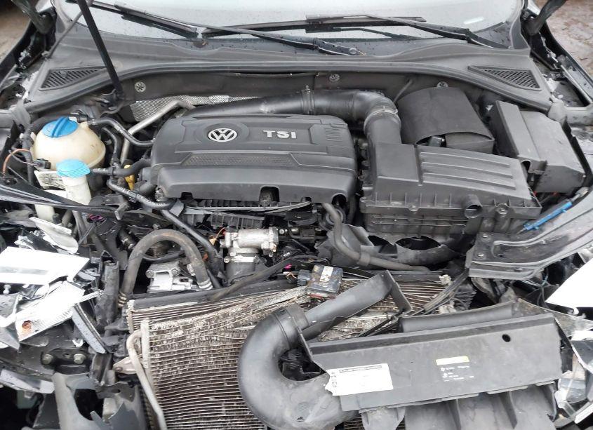 Photo 10 of 2016 Volkswagen Passat 1.8T SE (VIN 1VWBT7A3XGC008954)