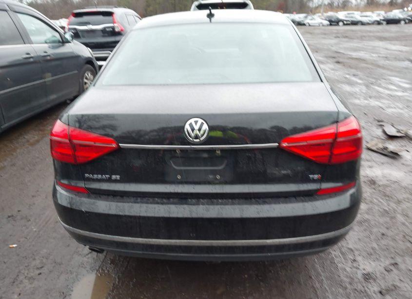 Photo 15 of 2016 Volkswagen Passat 1.8T SE (VIN 1VWBT7A3XGC008954)