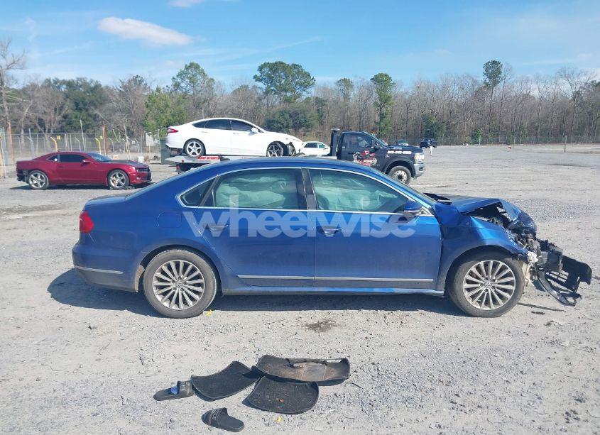 Photo 13 of 2016 Volkswagen Passat 1.8T SE (VIN 1VWBT7A3XGC025110)