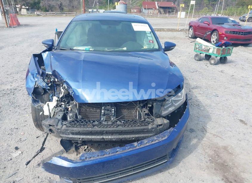 Photo 6 of 2016 Volkswagen Passat 1.8T SE (VIN 1VWBT7A3XGC025110)