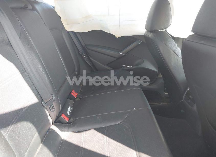 Photo 8 of 2016 Volkswagen Passat 1.8T SE (VIN 1VWBT7A3XGC025110)