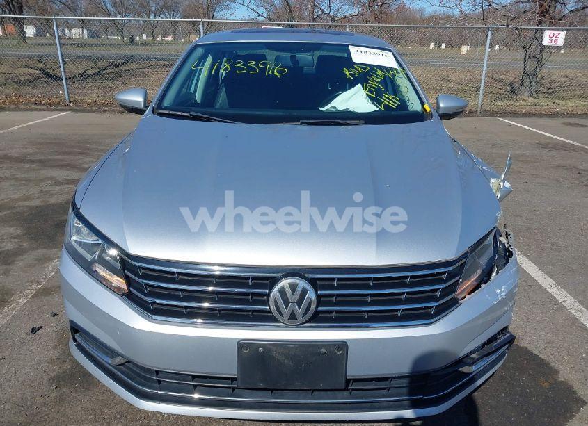 Photo 12 of 2016 Volkswagen Passat 1.8T SE (VIN 1VWBT7A3XGC048208)