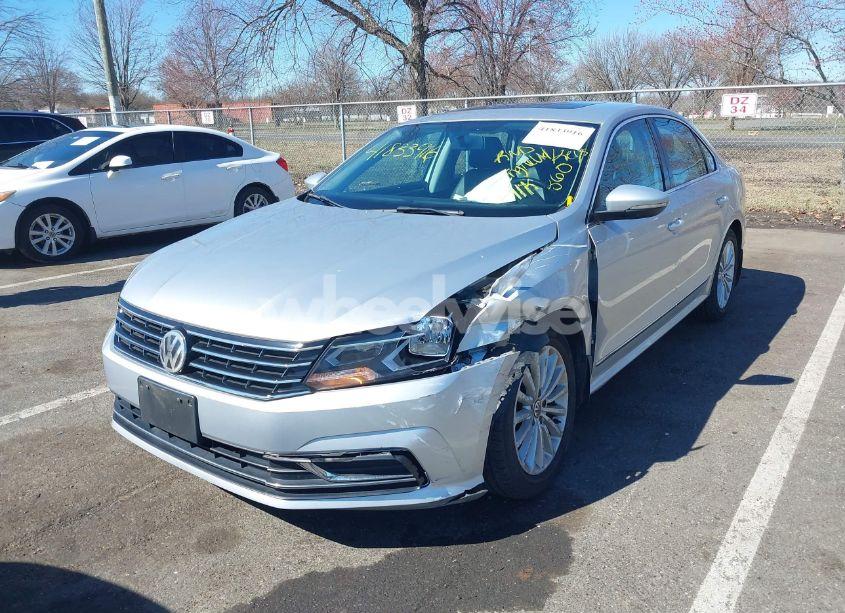 Photo 2 of 2016 Volkswagen Passat 1.8T SE (VIN 1VWBT7A3XGC048208)