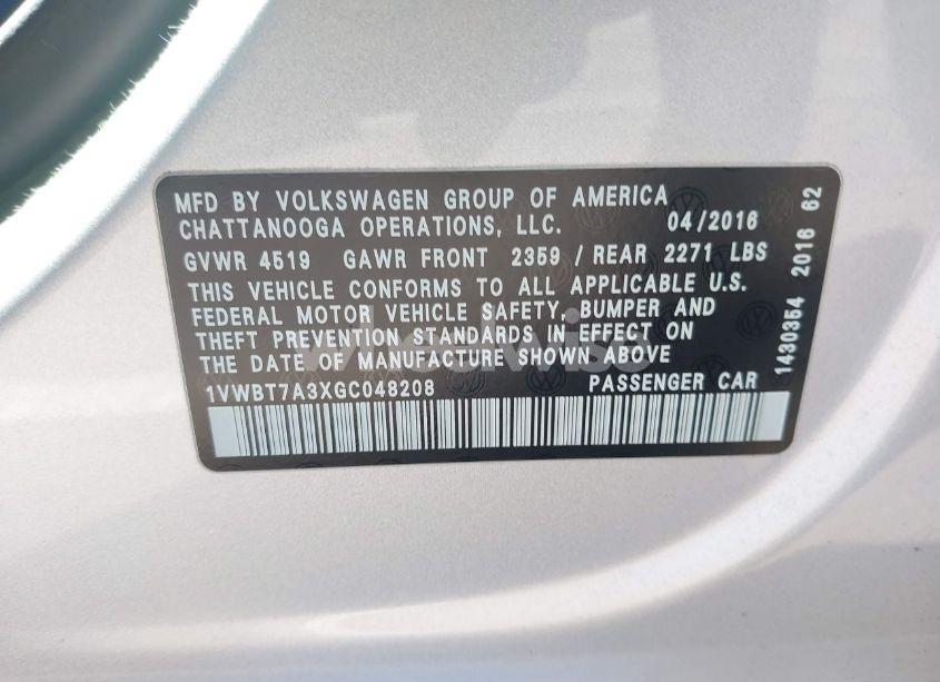 Photo 9 of 2016 Volkswagen Passat 1.8T SE (VIN 1VWBT7A3XGC048208)
