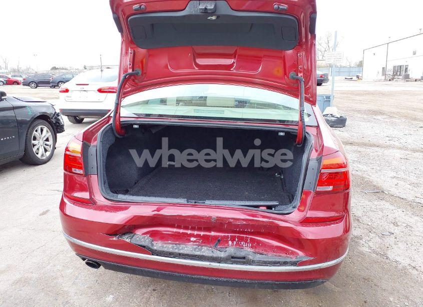 Photo 6 of 2016 Volkswagen Passat 1.8T SE (VIN 1VWBT7A3XGC055174)