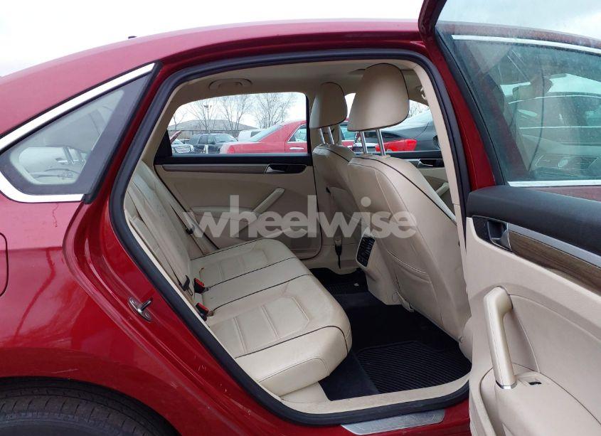 Photo 8 of 2016 Volkswagen Passat 1.8T SE (VIN 1VWBT7A3XGC055174)