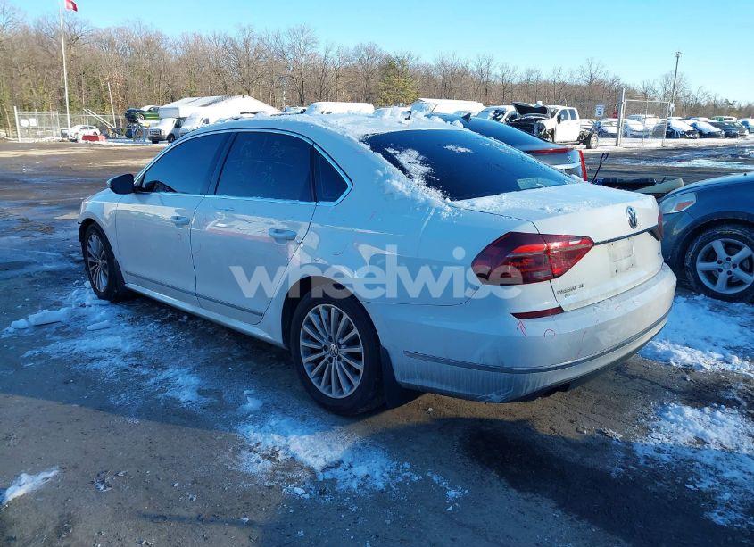 Photo 3 of 2017 Volkswagen Passat 1.8T SE (VIN 1VWBT7A3XHC003822)
