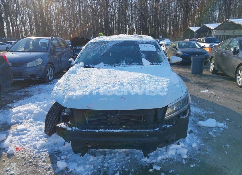 Photo 6 of 2017 Volkswagen Passat 1.8T SE (VIN 1VWBT7A3XHC003822)