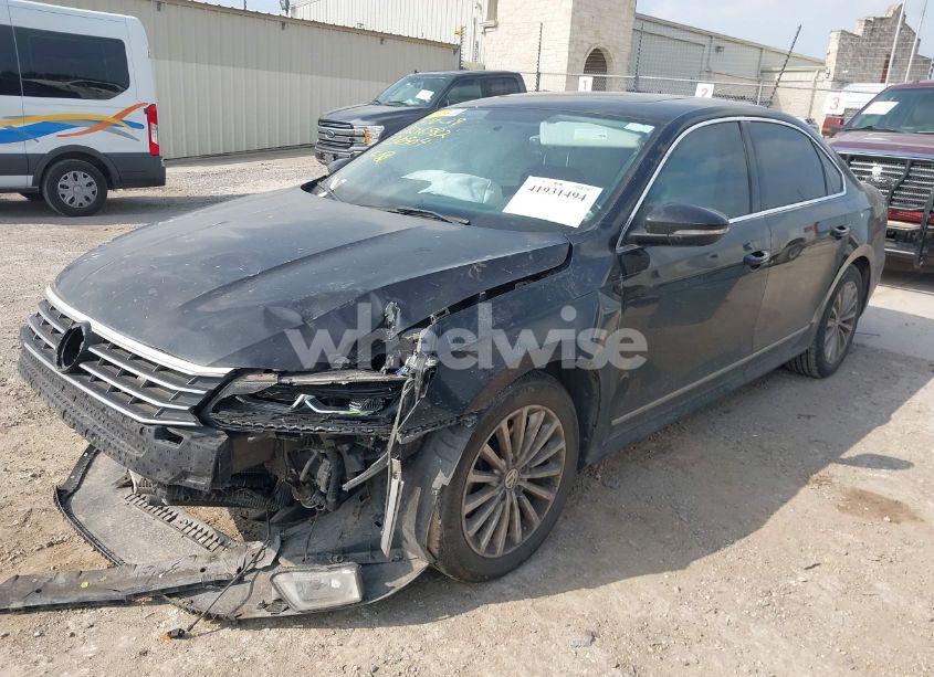 Photo 2 of 2017 Volkswagen Passat 1.8T SE (VIN 1VWBT7A3XHC030504)