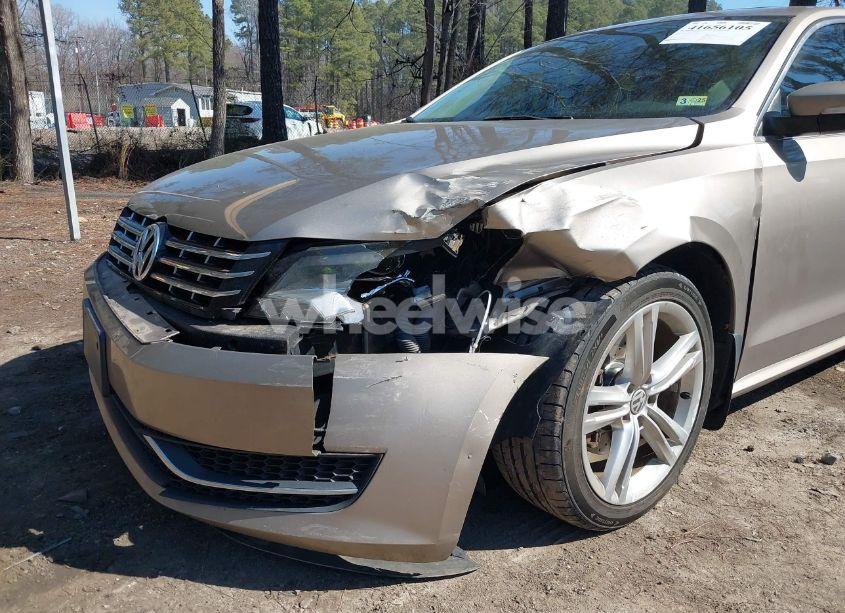 Photo 6 of 2015 Volkswagen Passat 2.0L TDI SE (VIN 1VWBV7A33FC056451)
