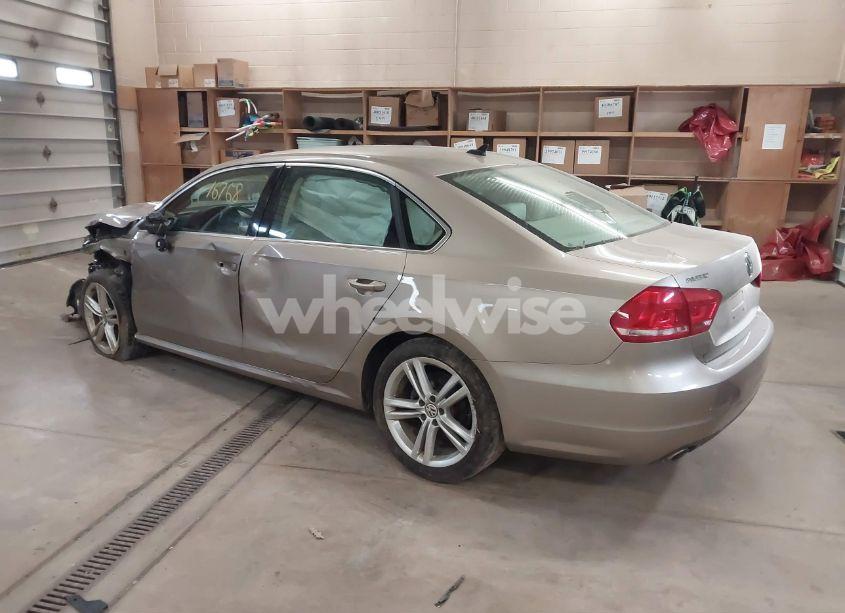 Photo 3 of 2015 Volkswagen Passat 2.0L TDI SE (VIN 1VWBV7A34FC069855)