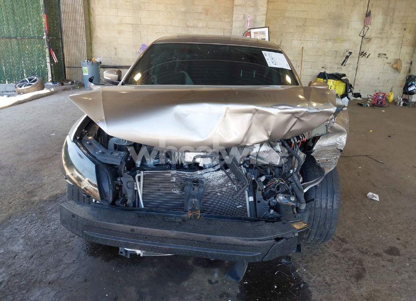 Photo 13 of 2015 Volkswagen Passat 2.0L TDI SE (VIN 1VWBV7A34FC073646)