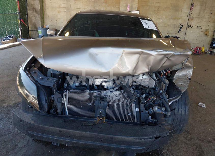 Photo 6 of 2015 Volkswagen Passat 2.0L TDI SE (VIN 1VWBV7A34FC073646)