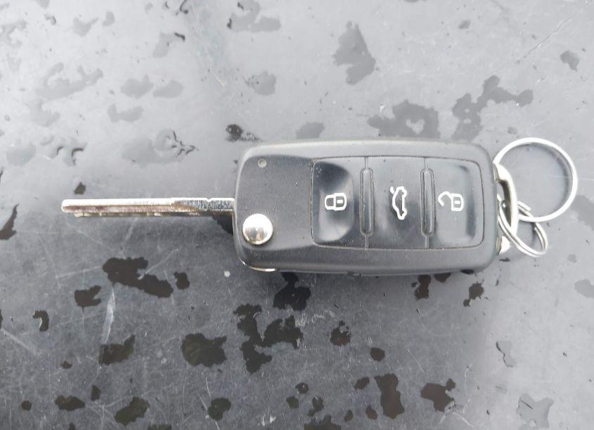 Photo 11 of 2015 Volkswagen Passat 2.0L TDI SE (VIN 1VWBV7A35FC013987)