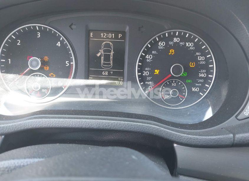 Photo 7 of 2015 Volkswagen Passat 2.0L TDI SE (VIN 1VWBV7A39FC067485)