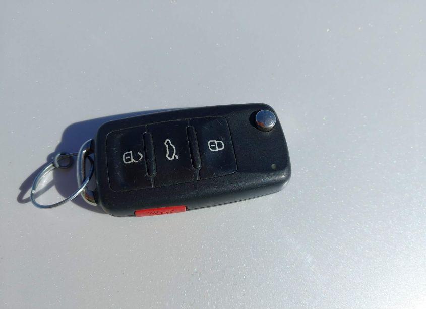 Photo 11 of 2015 Volkswagen Passat 2.0L TDI SE (VIN 1VWBV7A3XFC048105)