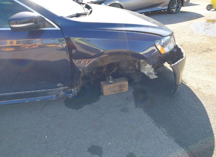 Photo 6 of 2015 Volkswagen Passat 2.0L TDI SE (VIN 1VWBV7A3XFC048105)