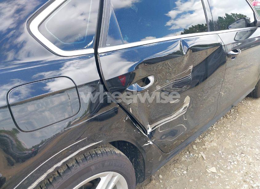 Photo 6 of 2015 Volkswagen Passat 2.0L TDI SE (VIN 1VWBV7A3XFC058603)