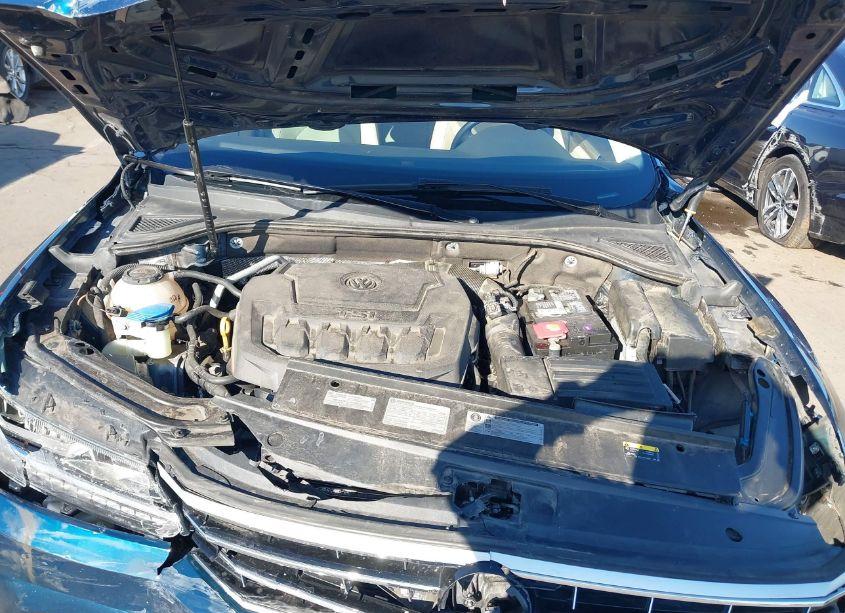 Photo 10 of 2018 Volkswagen Passat 2.0T SEL PREMIUM (VIN 1VWCA7A30JC012786)