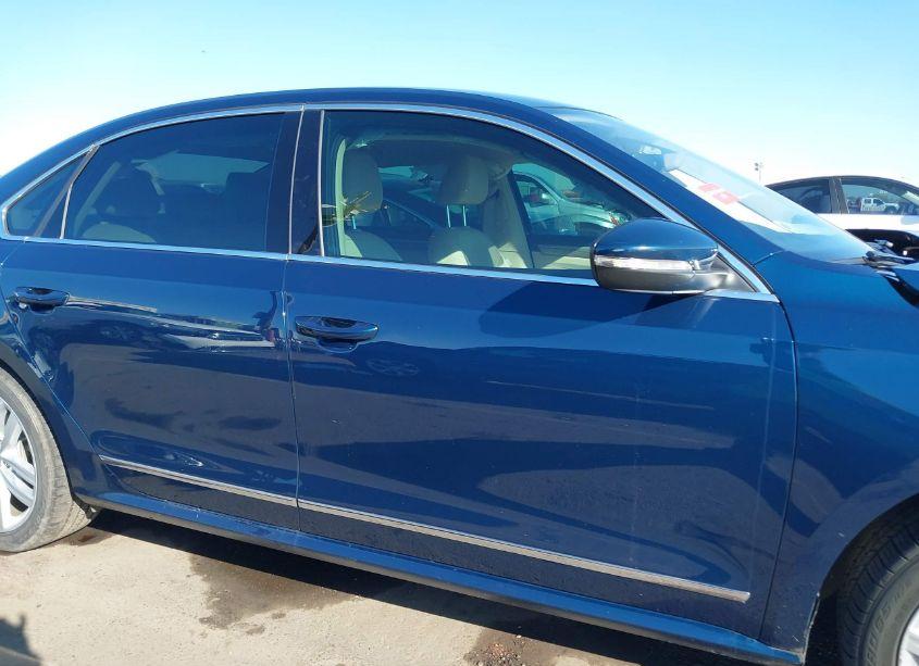 Photo 14 of 2018 Volkswagen Passat 2.0T SEL PREMIUM (VIN 1VWCA7A30JC012786)