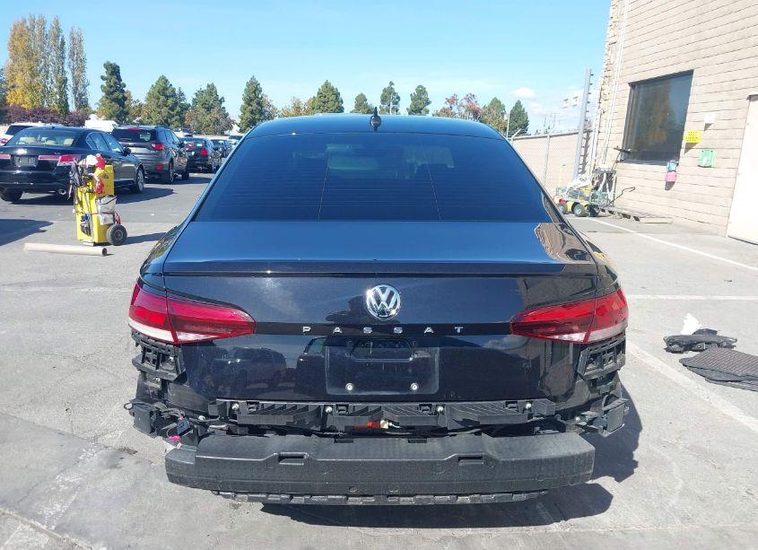 Photo 17 of 2020 Volkswagen Passat 2.0T SEL (VIN 1VWCA7A32LC003865)